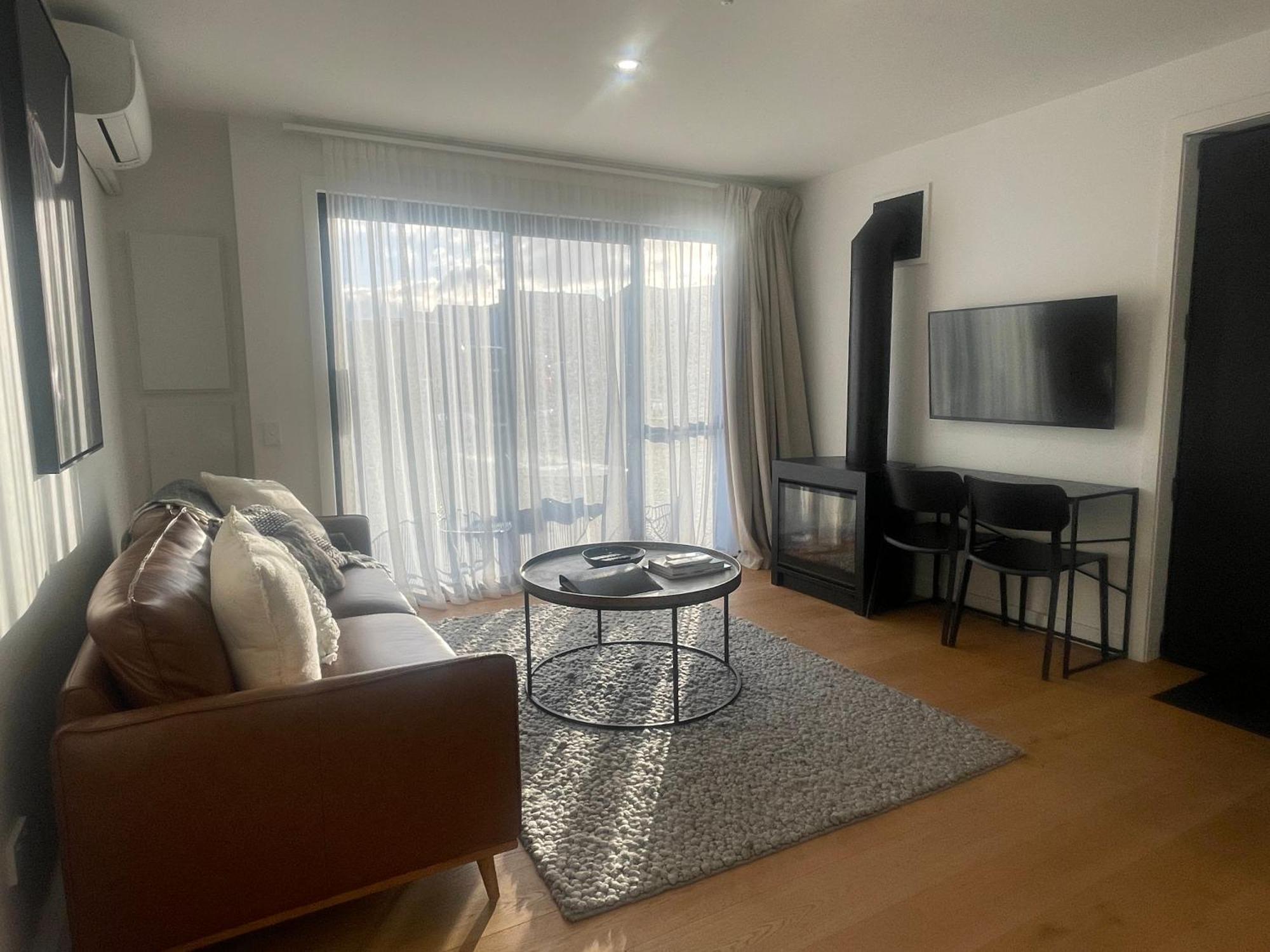 Alpine Junction Townhouse Apartments, Lodge & Hotel Wanaka Zewnętrze zdjęcie