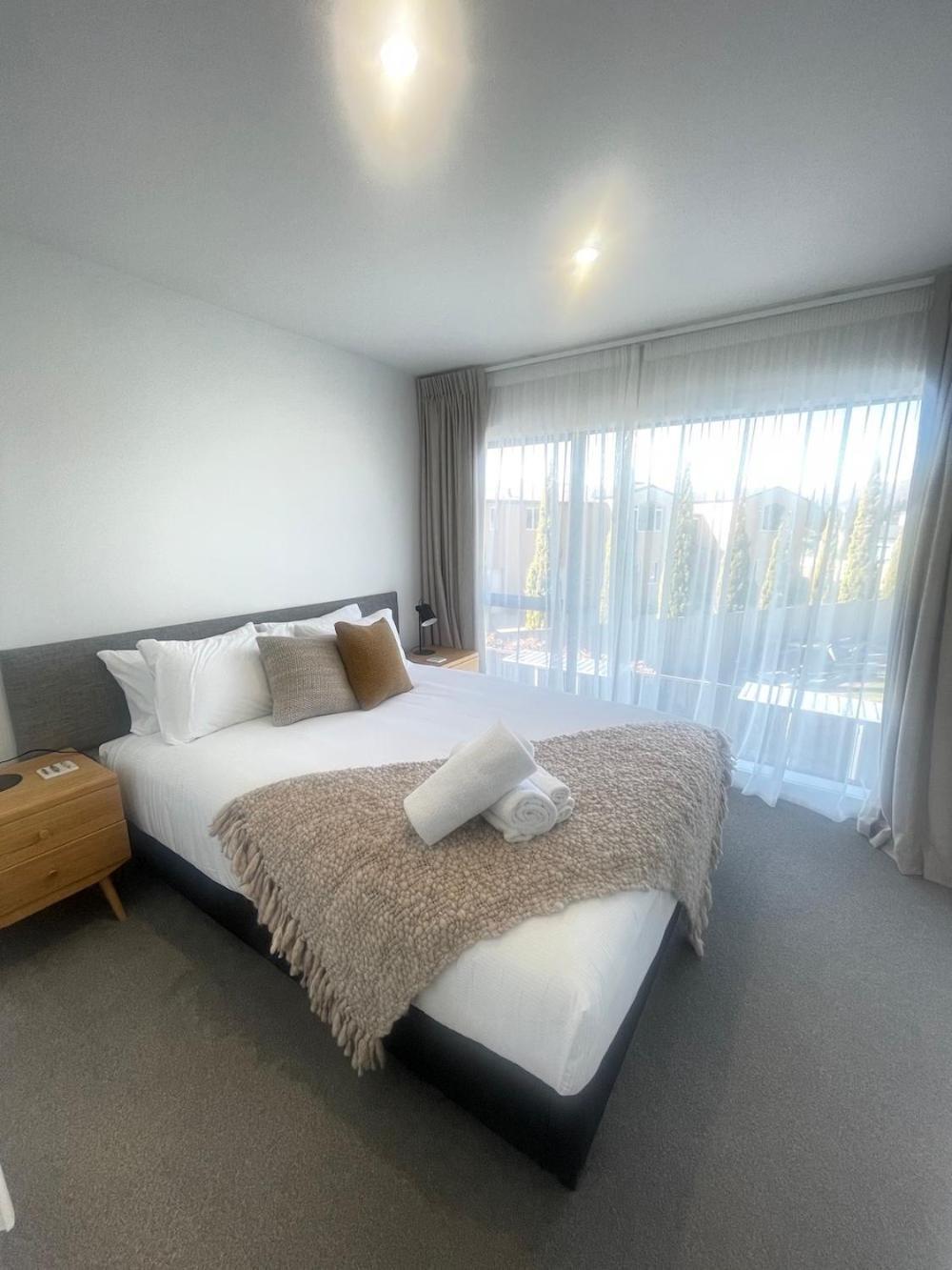 Alpine Junction Townhouse Apartments, Lodge & Hotel Wanaka Zewnętrze zdjęcie